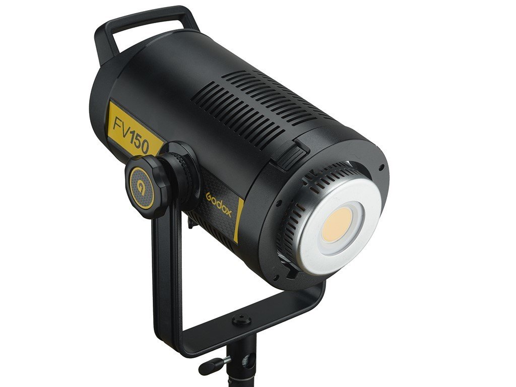 GODOX  FV150 FLAŞ + LED150W VİDEO IŞIĞI