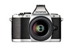 OLYMPUS  EM5 +FL-LM1 FLAŞ+12-50 f:3,5-5,6 LENSLİ KİT AYNASIZ DSLR FOTO MAKİNA GÜMÜŞ(SİLVER)