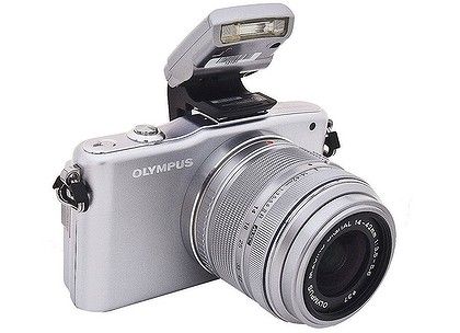OLYMPUS E-PM-1 PEN MINI 14/42 LENS FL-LM1 FLAŞ