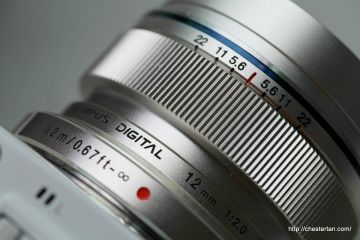 OLYMPUS 12MM F:2.0 SİYAH(BLACK) M.ZUIKO ED LENS