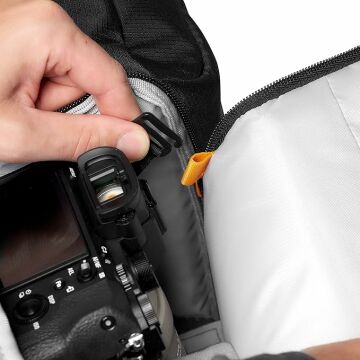 LOWEPRO FASTPACK  BP 250 AW III SIRT ÇANTA (BLACK)